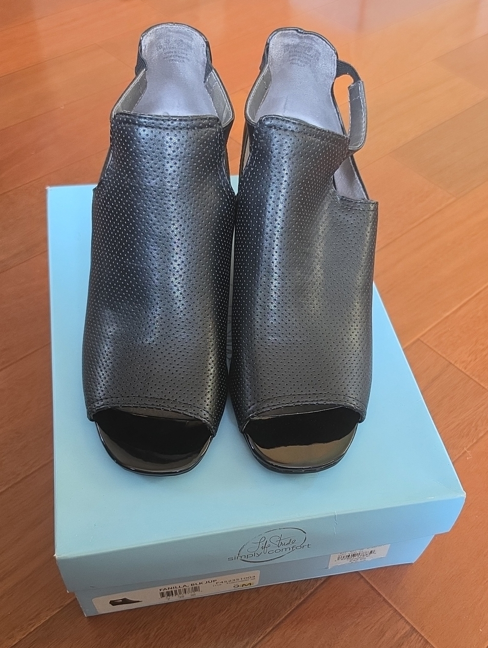 LifeStride Fanilla Black Wedge Sandals Slip On Size 9 NIB